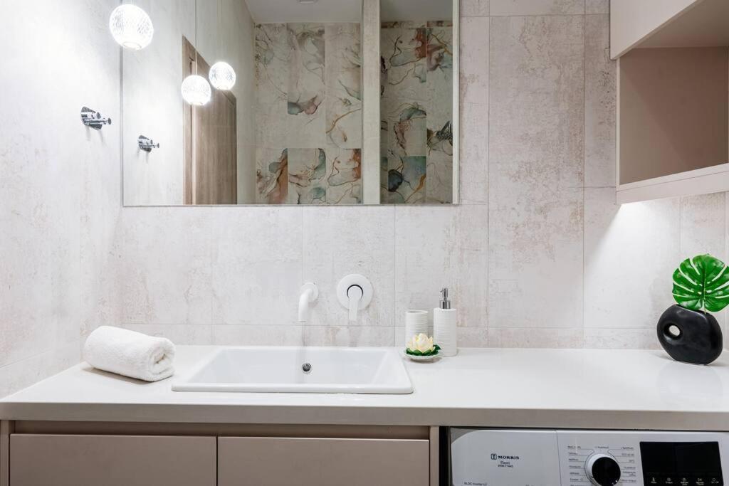 Euphoria Luxury Apartment Heraklion Exteriör bild